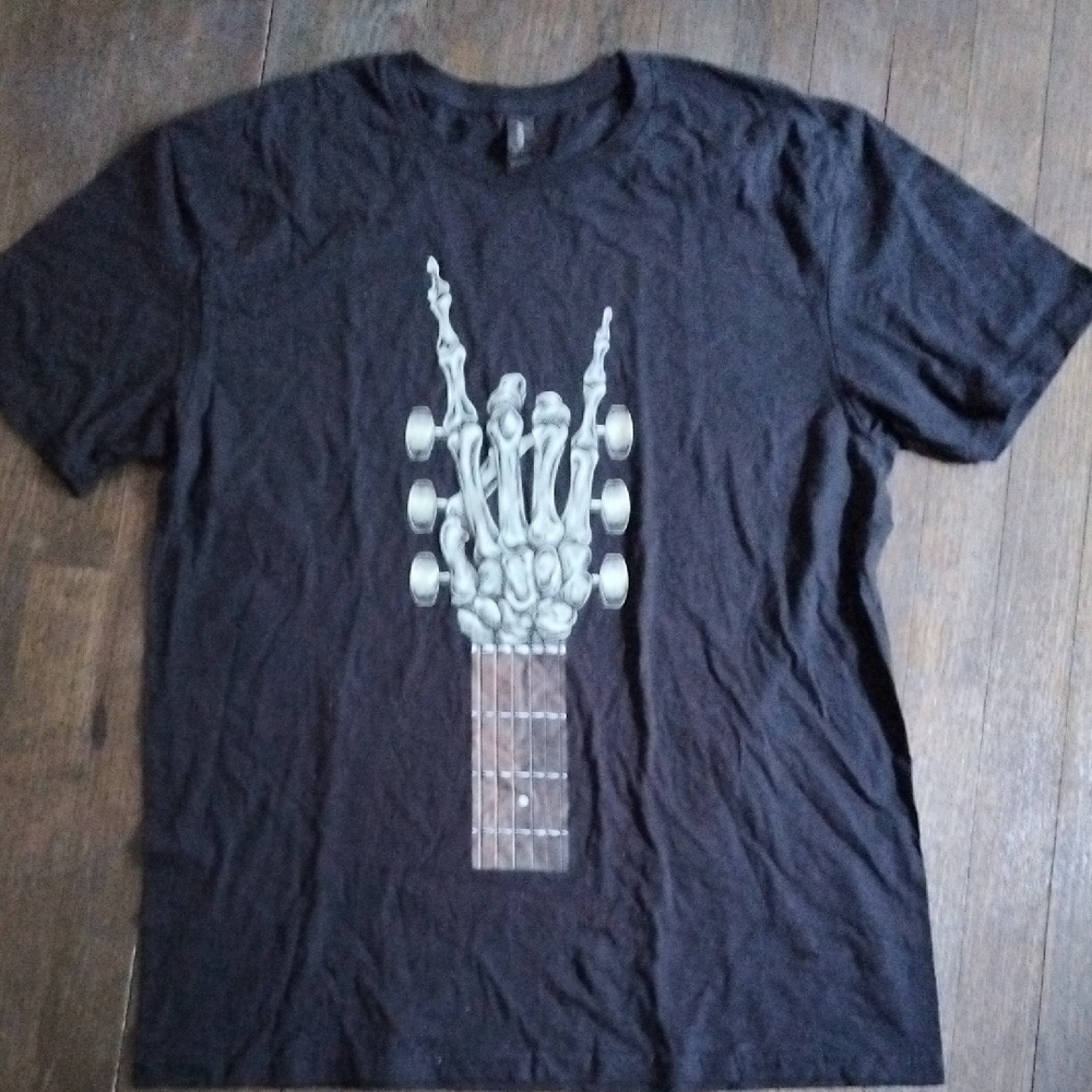 Gildan Graphic Tees - Black, Maroon, Gray - Picture 4 of 9